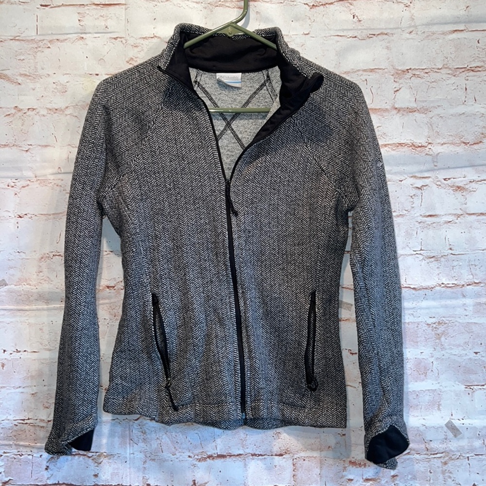 Columbia herringbone front full zippered jacket collared neck small pockets